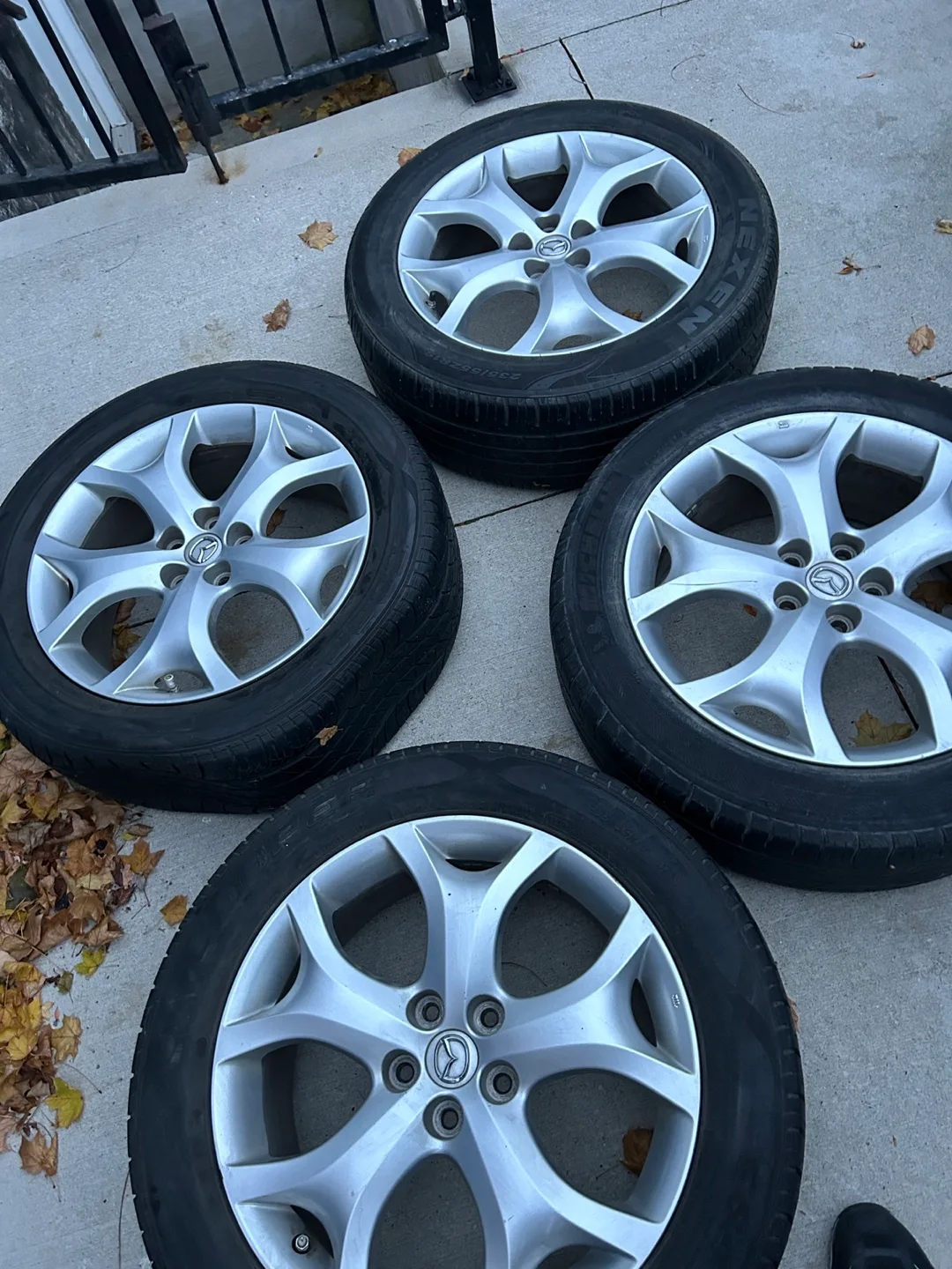 19” Mazda cx9 wheels only ( no tires )