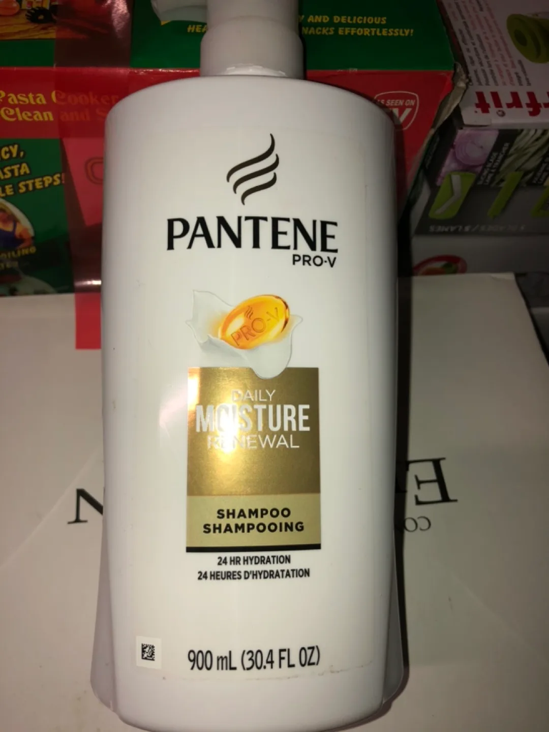Pantene Pro-V Daily Moisture Renewal Shampoo 900ml thumbnail
