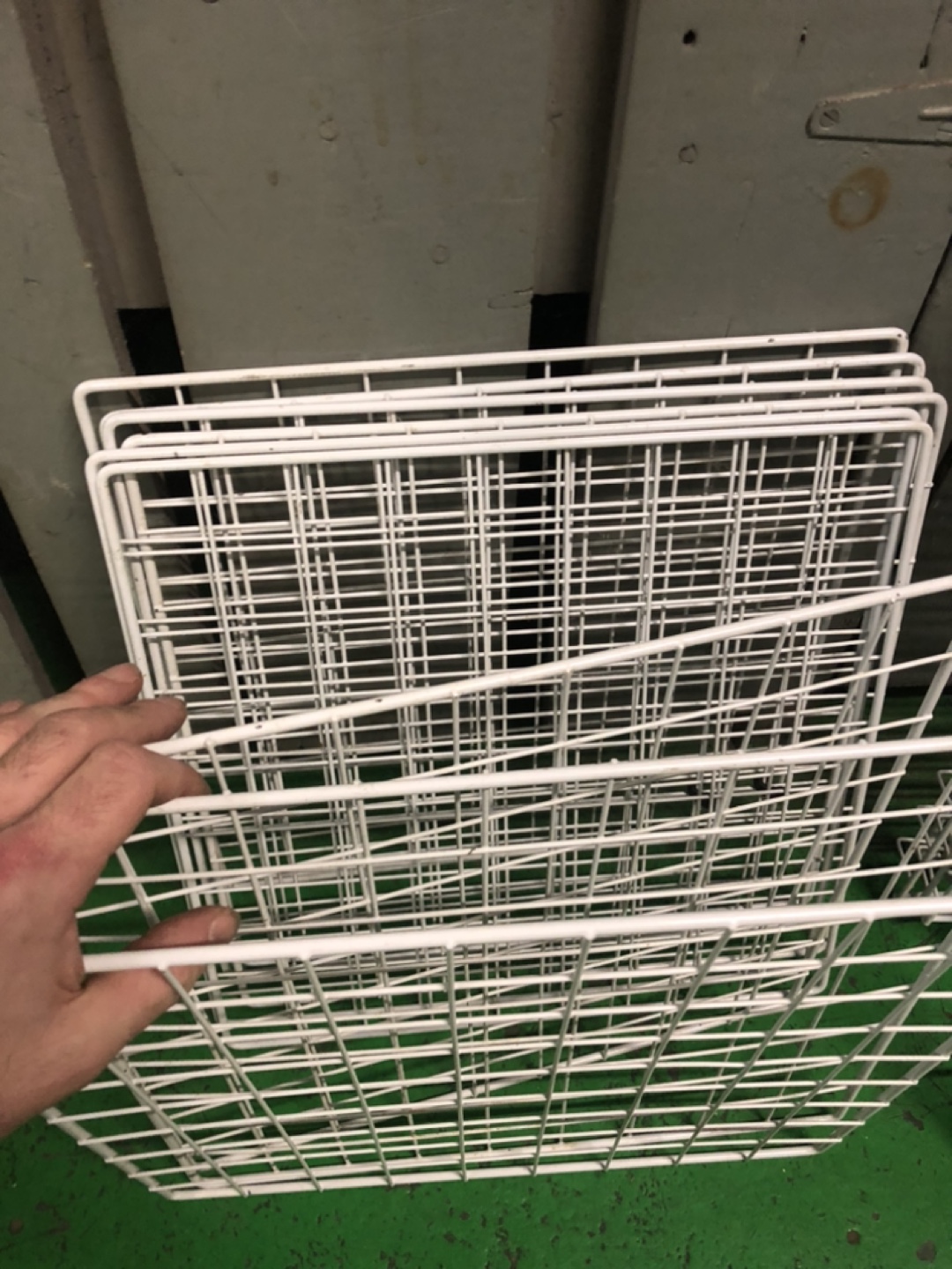White Wire Shelving Units - photo 4