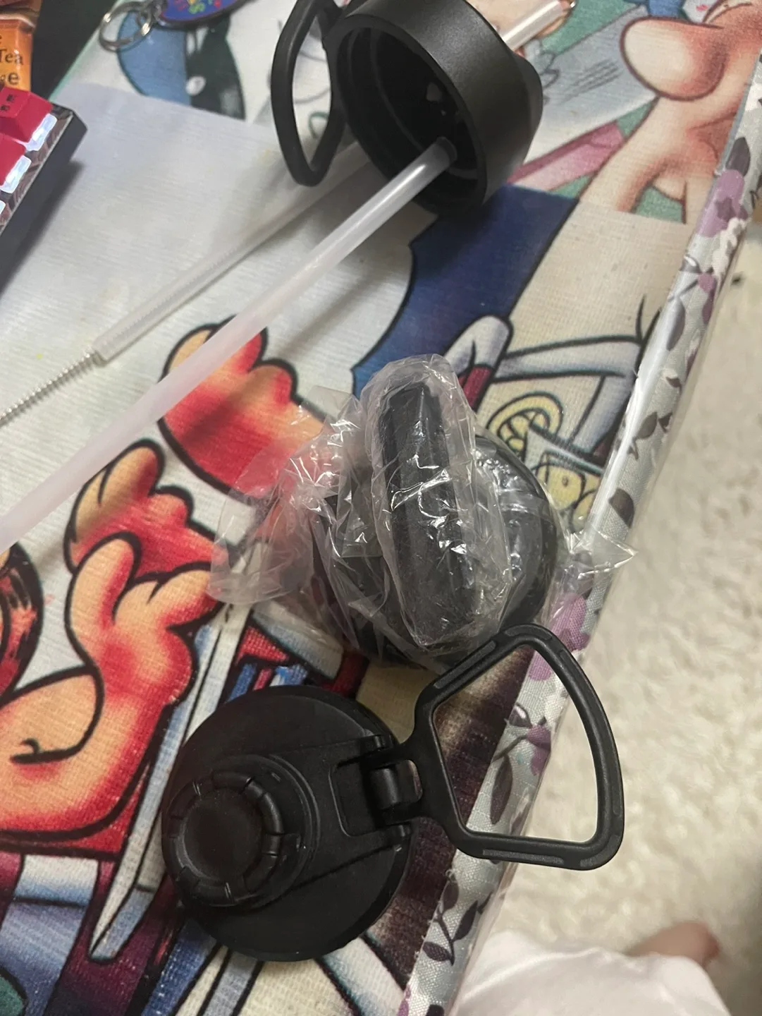 CoolFlask 64oz Water Bottle image indicator(7)