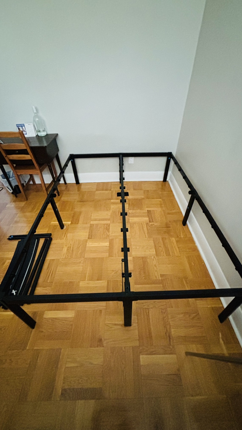 Queen Size Metal Bed Frame - photo 2