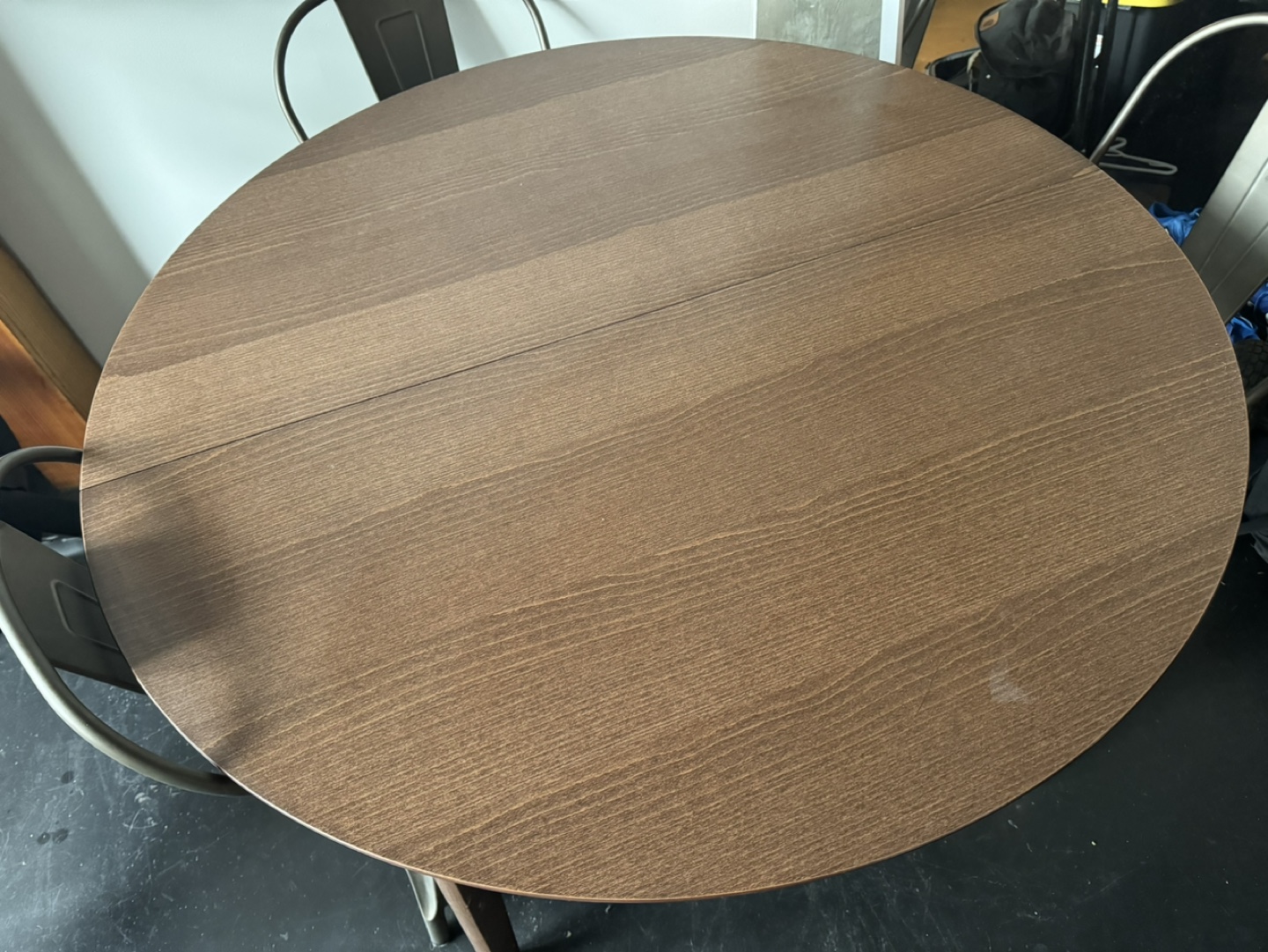 Structube ‘FEST’ Extendable Round Dining Table