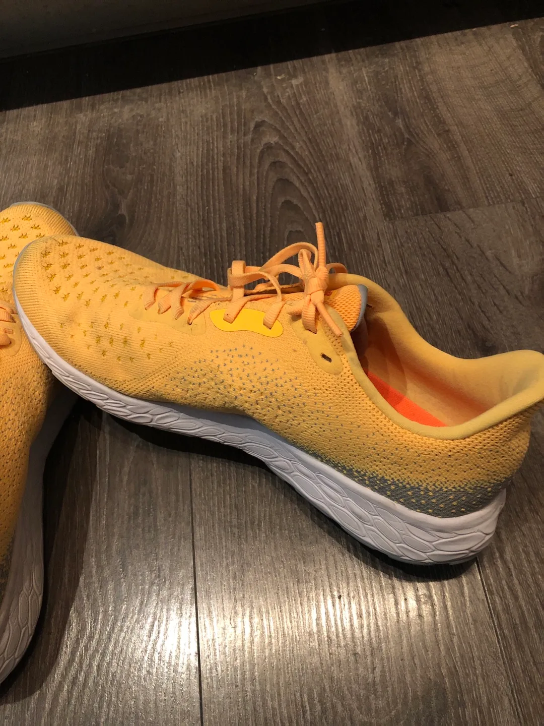 New Balance Running Shoes ( free shipping conditionally) 11.5 image indicator(2)