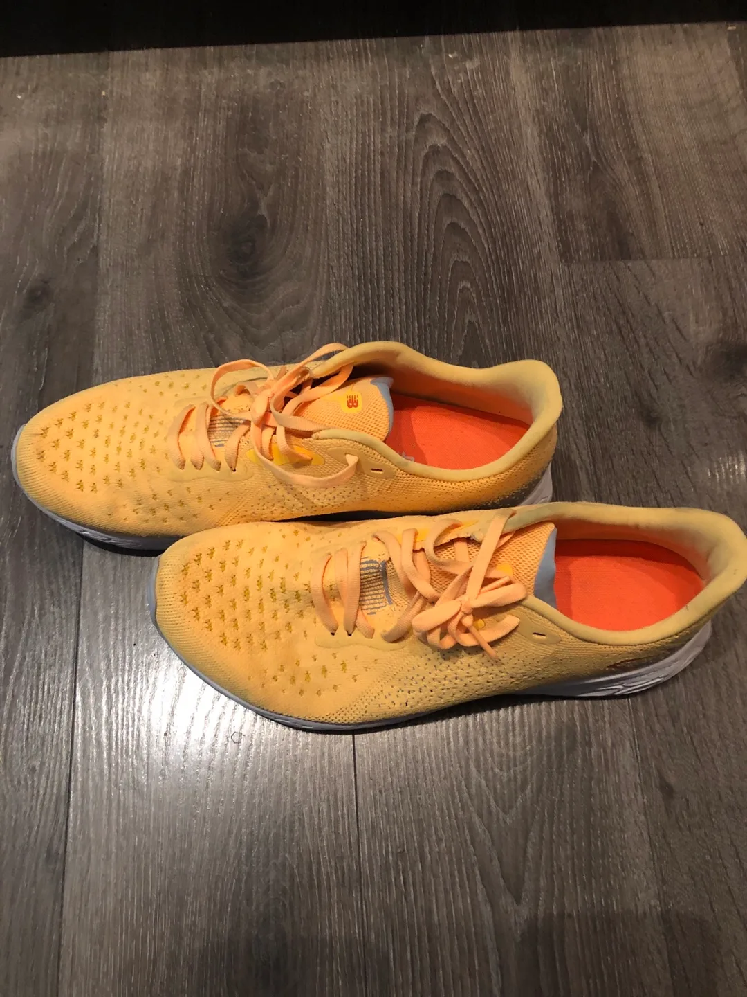 New Balance Running Shoes ( free shipping conditionally) 11.5 image indicator(4)