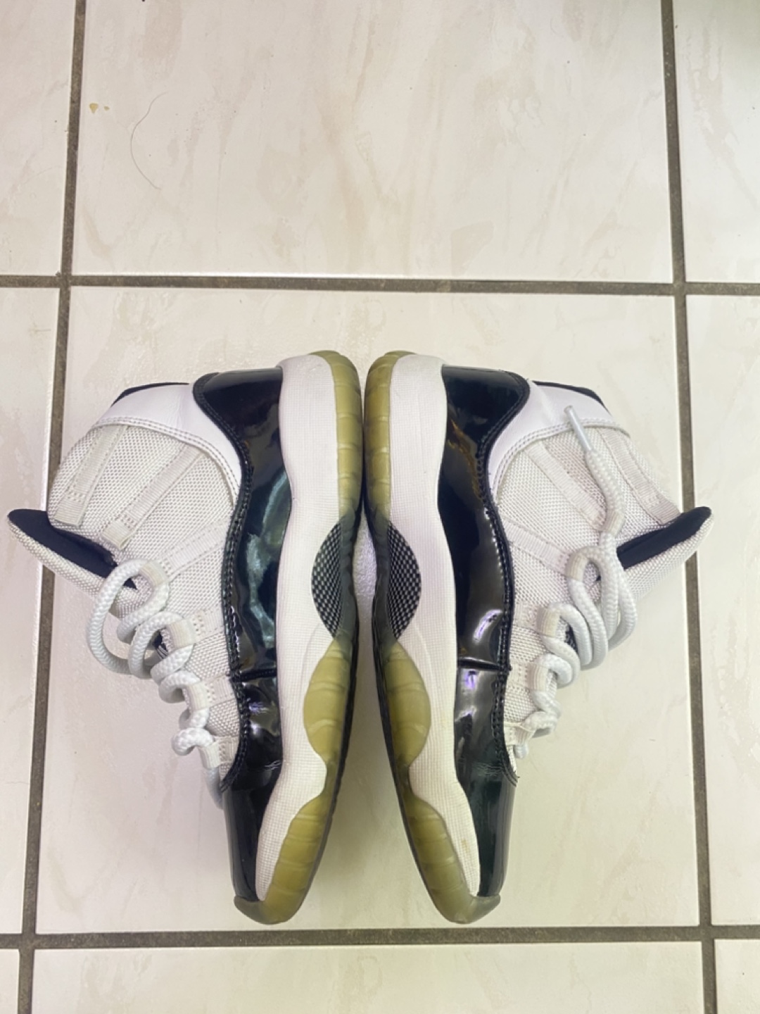 Air Jordan 11 Retro Concord Size 4.5Y - photo 2