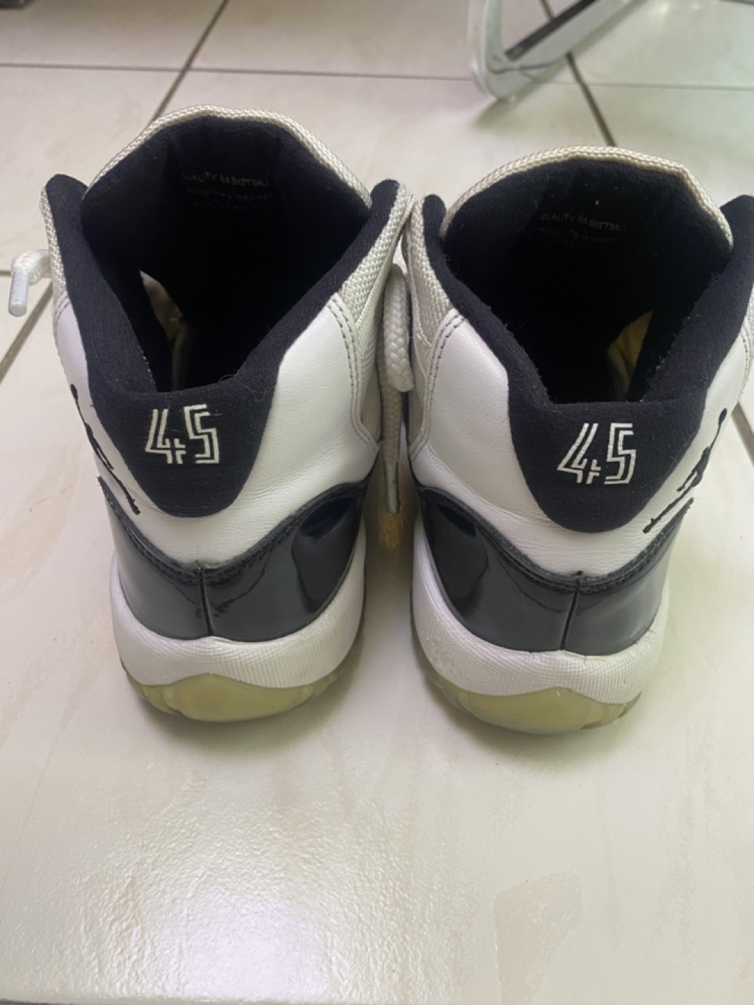 Air Jordan 11 Retro Concord Size 4.5Y - photo 5