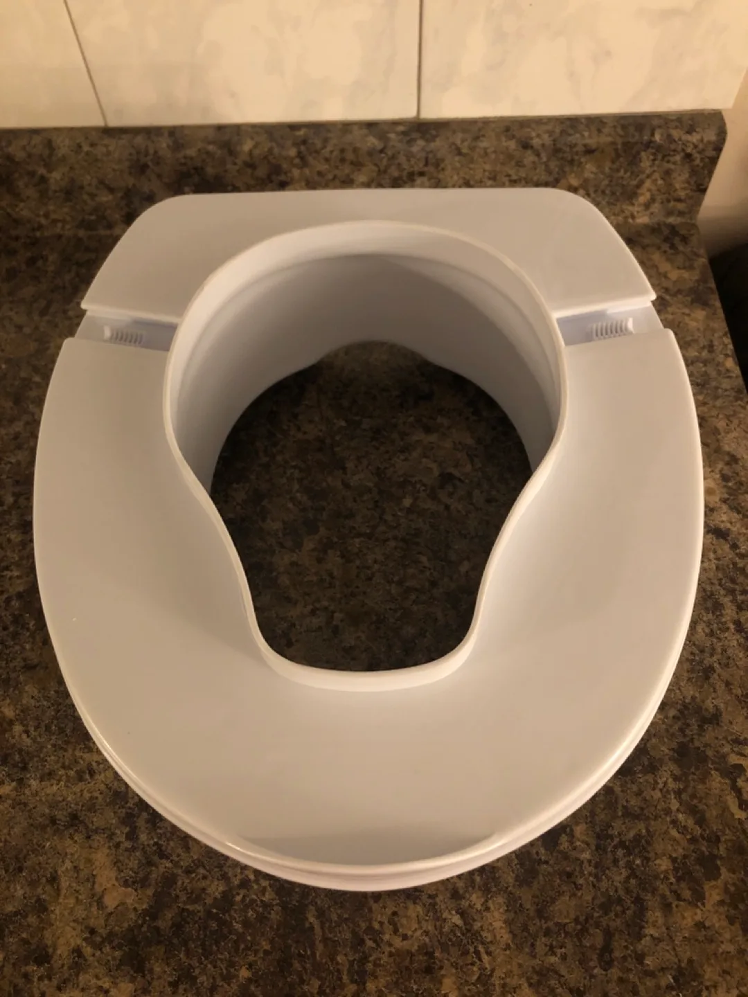 Toilet Seat Riser image indicator(7)