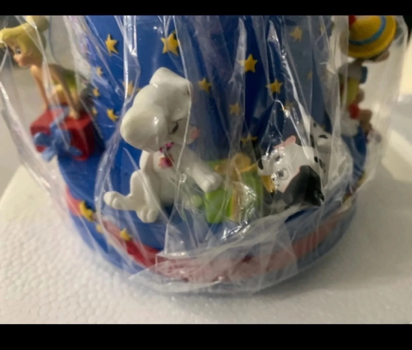 Disney Snow Globe - Mickey and Minnie image indicator(6)
