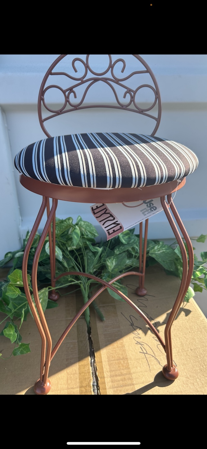 Use It Style Vanity Stool