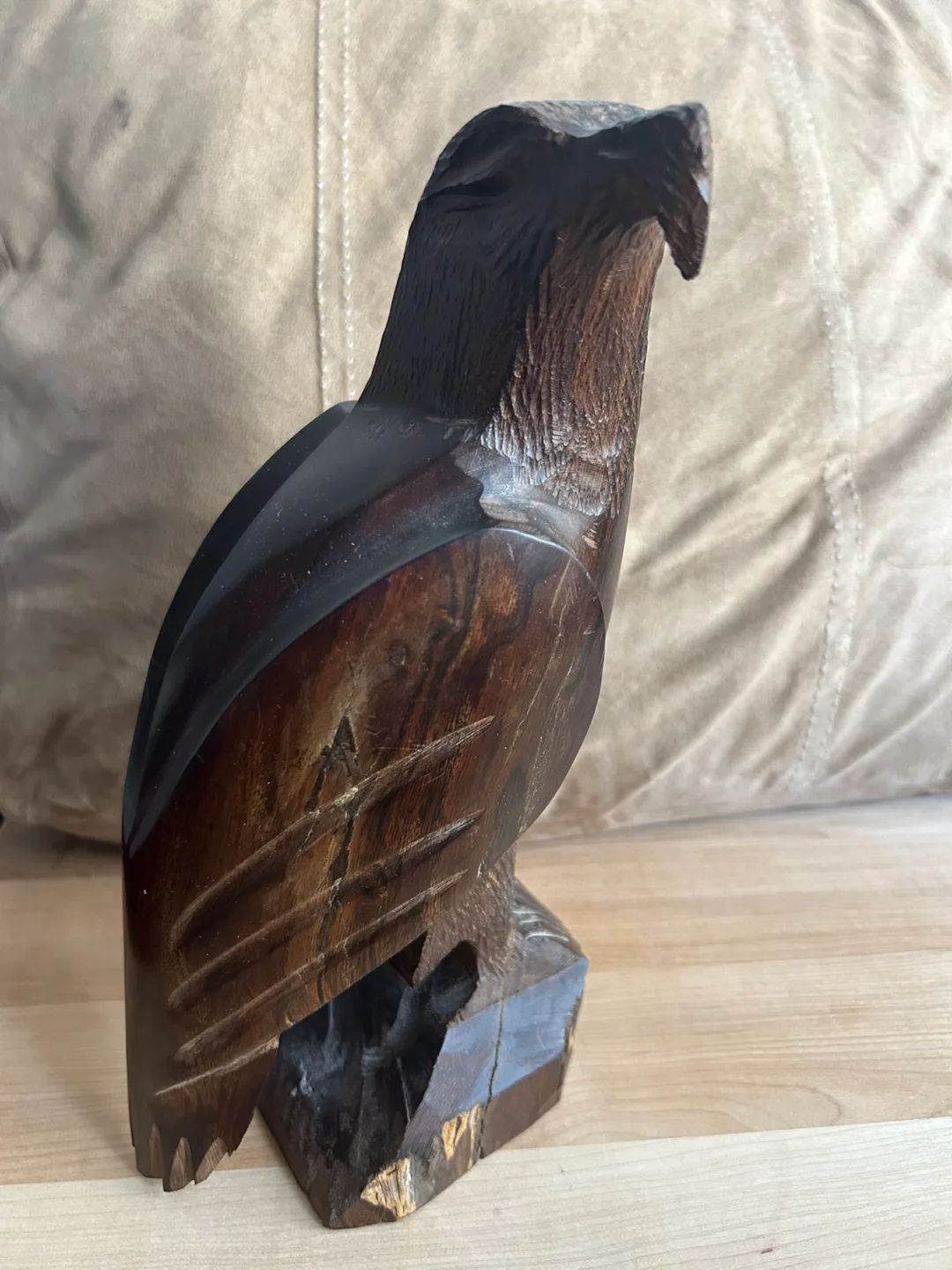 Carved Wooden Eagle image indicator(4)