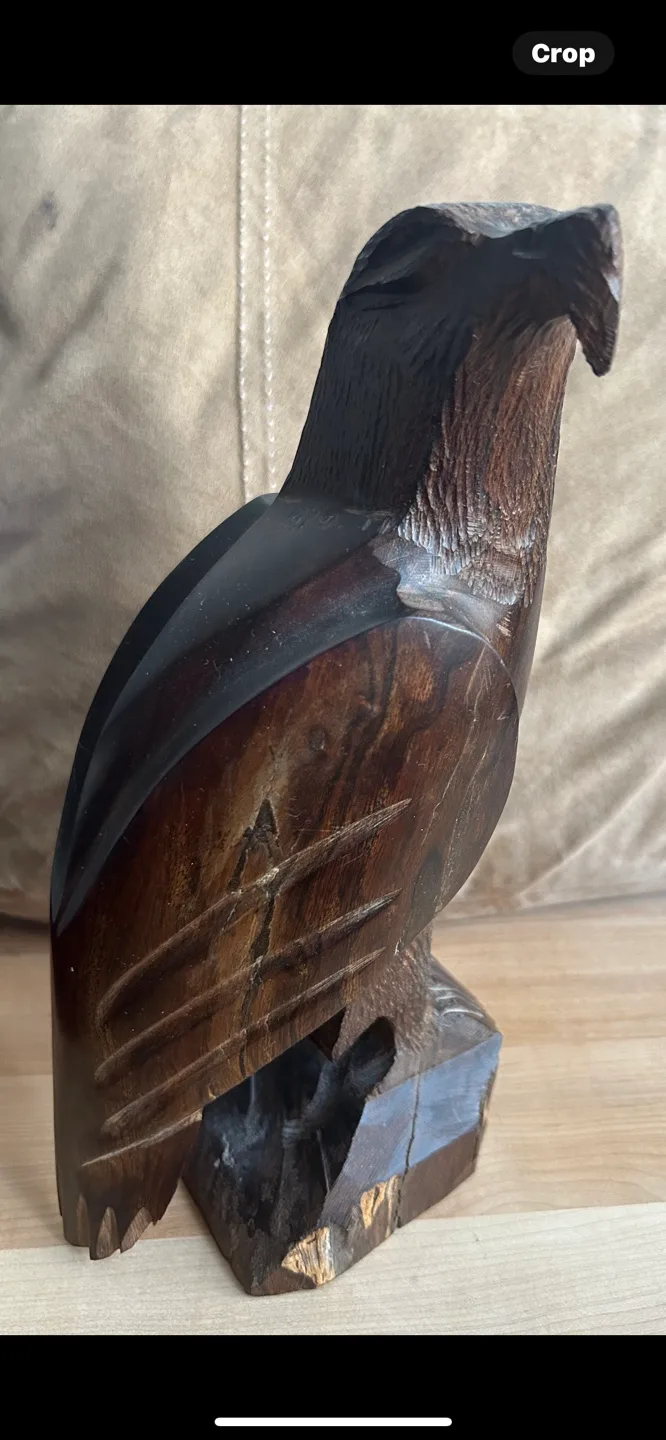 Carved Wooden Eagle image indicator(3)