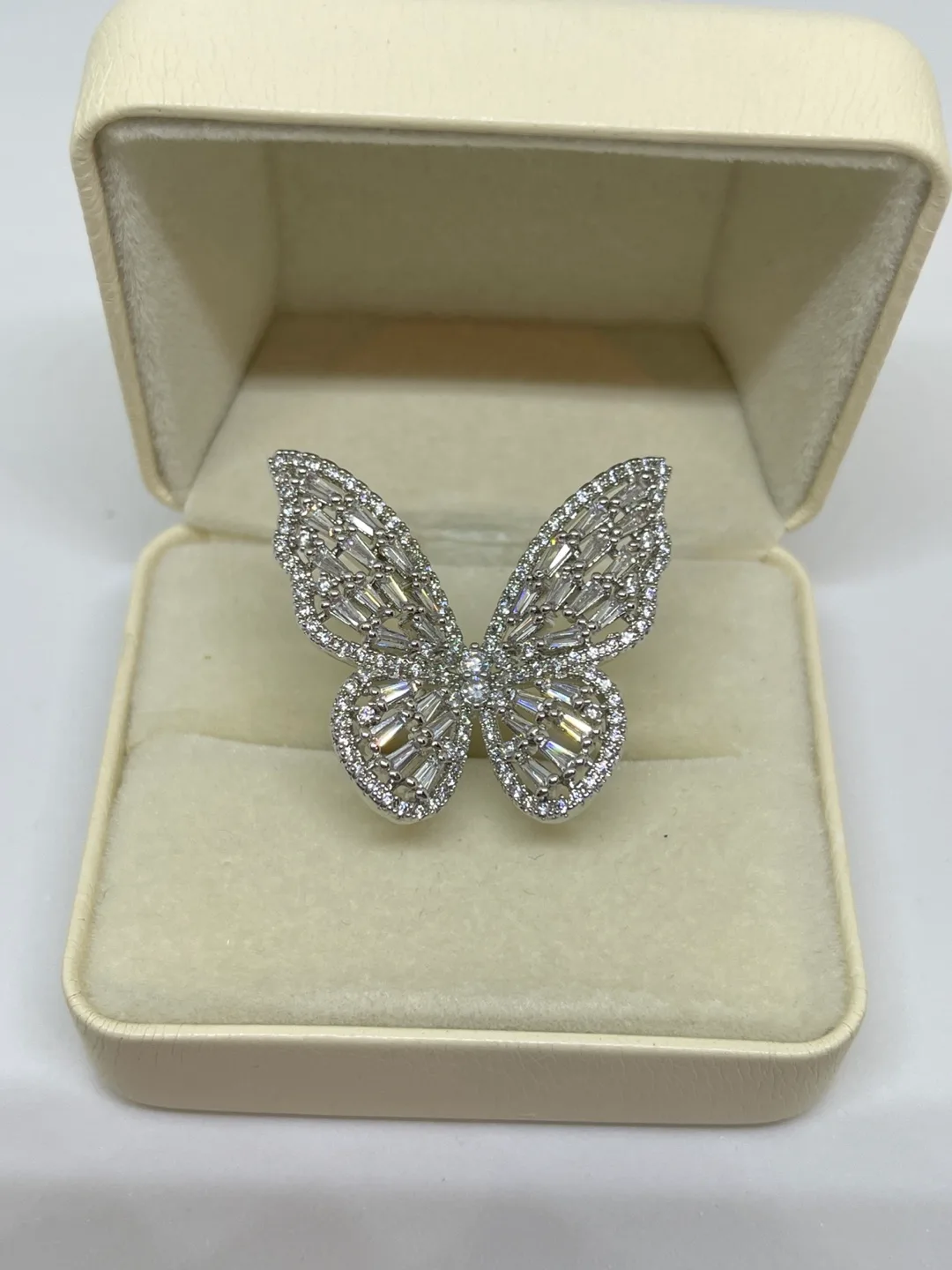 Butterfly Ring thumbnail