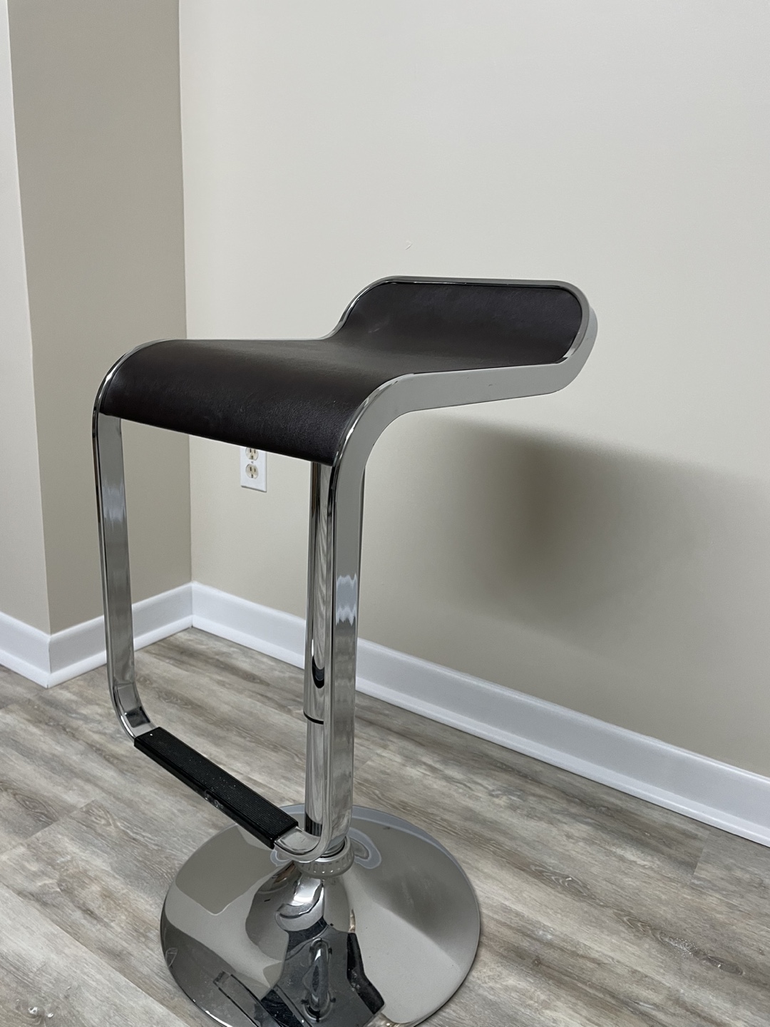 Modern Bar Stool - photo 2