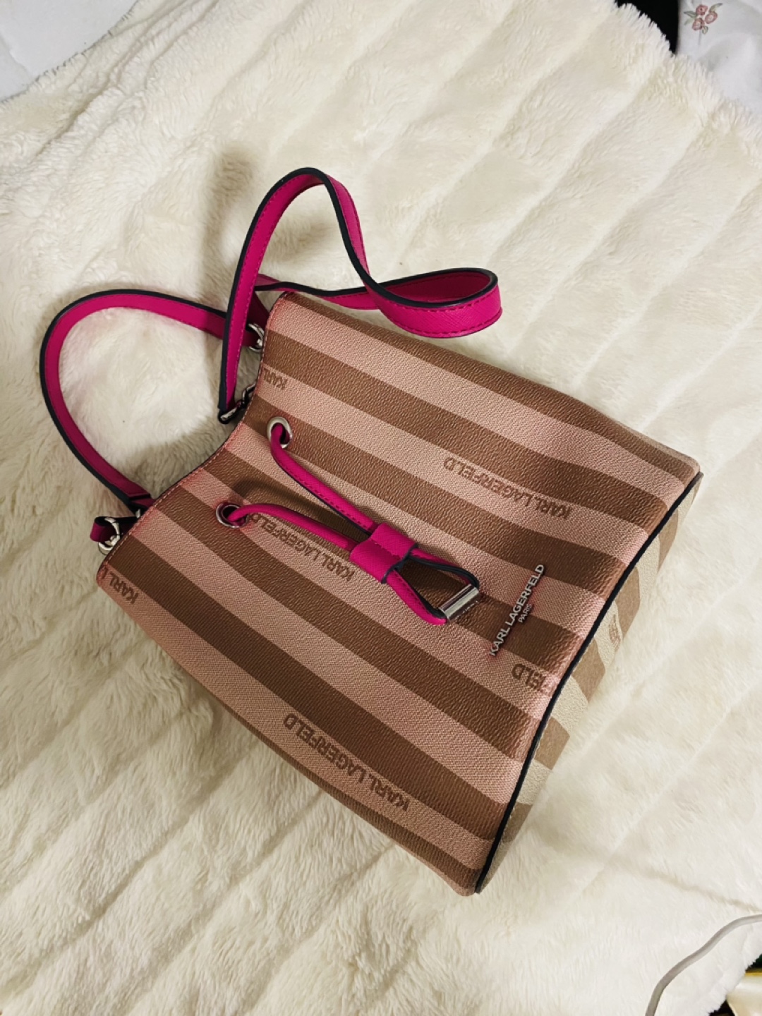 Karl Lagerfeld Paris Crossbody Bag - photo 3