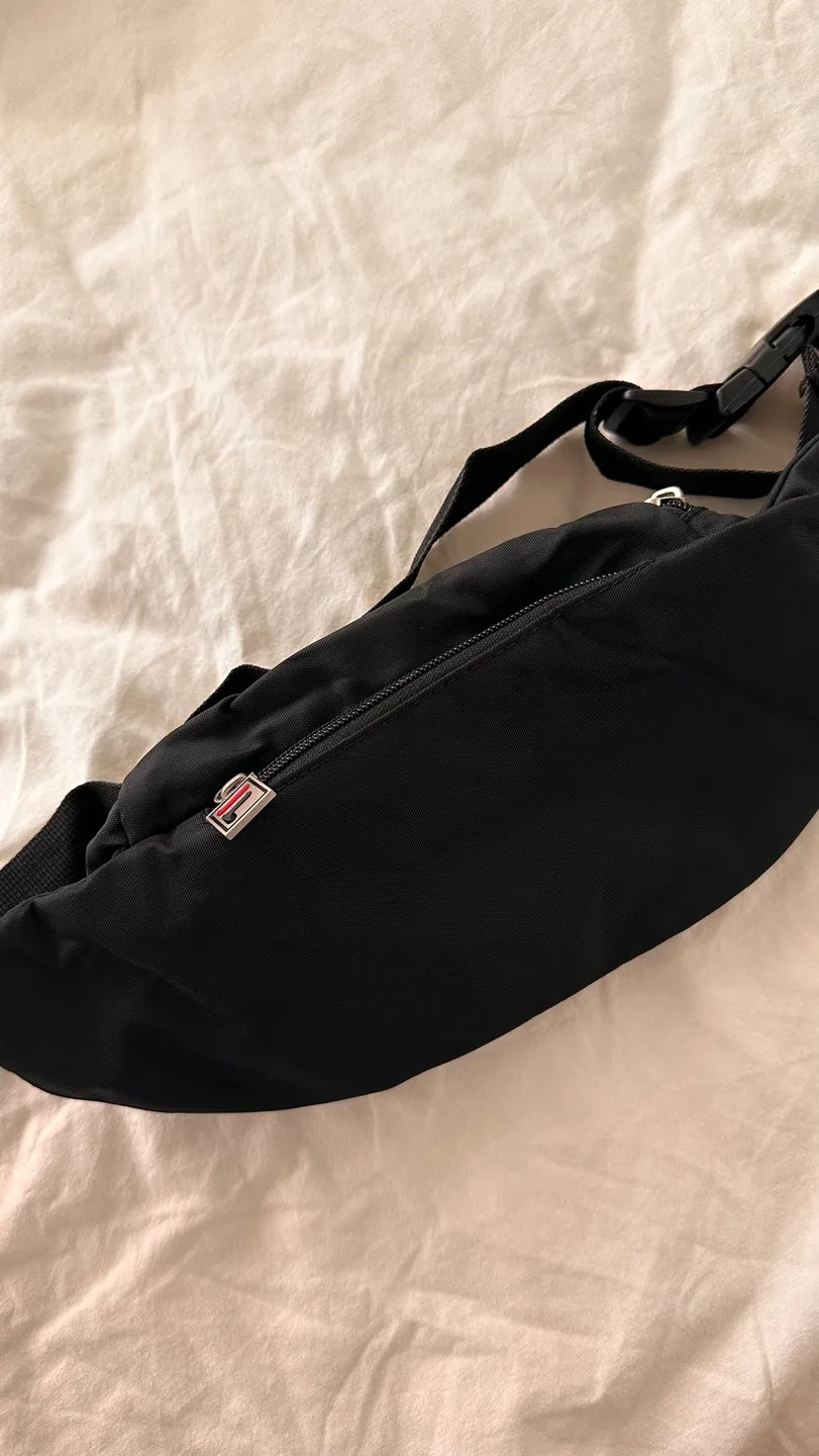 Fila Fanny Pack image indicator(7)