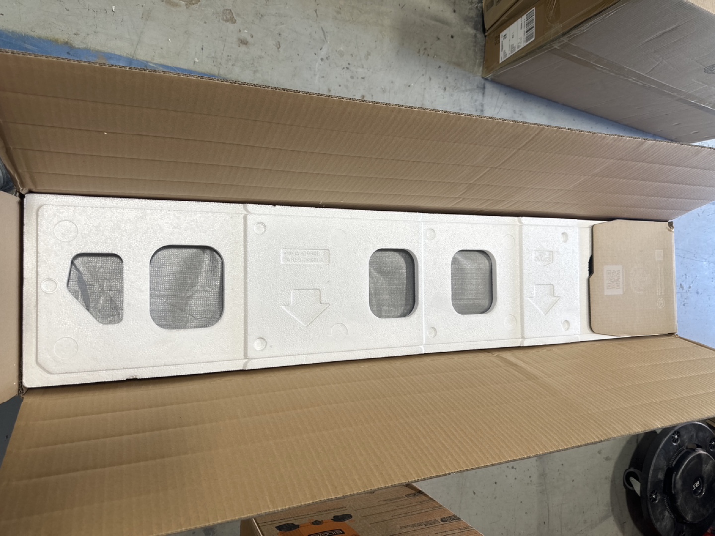 Samsung 11.1.4 Channel Sound Bar, Subwoofer & Rear Speakers - photo 5