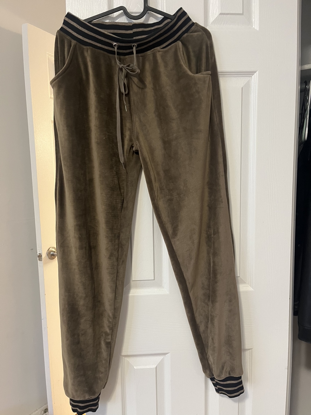 Velvet Tracksuit - photo 2