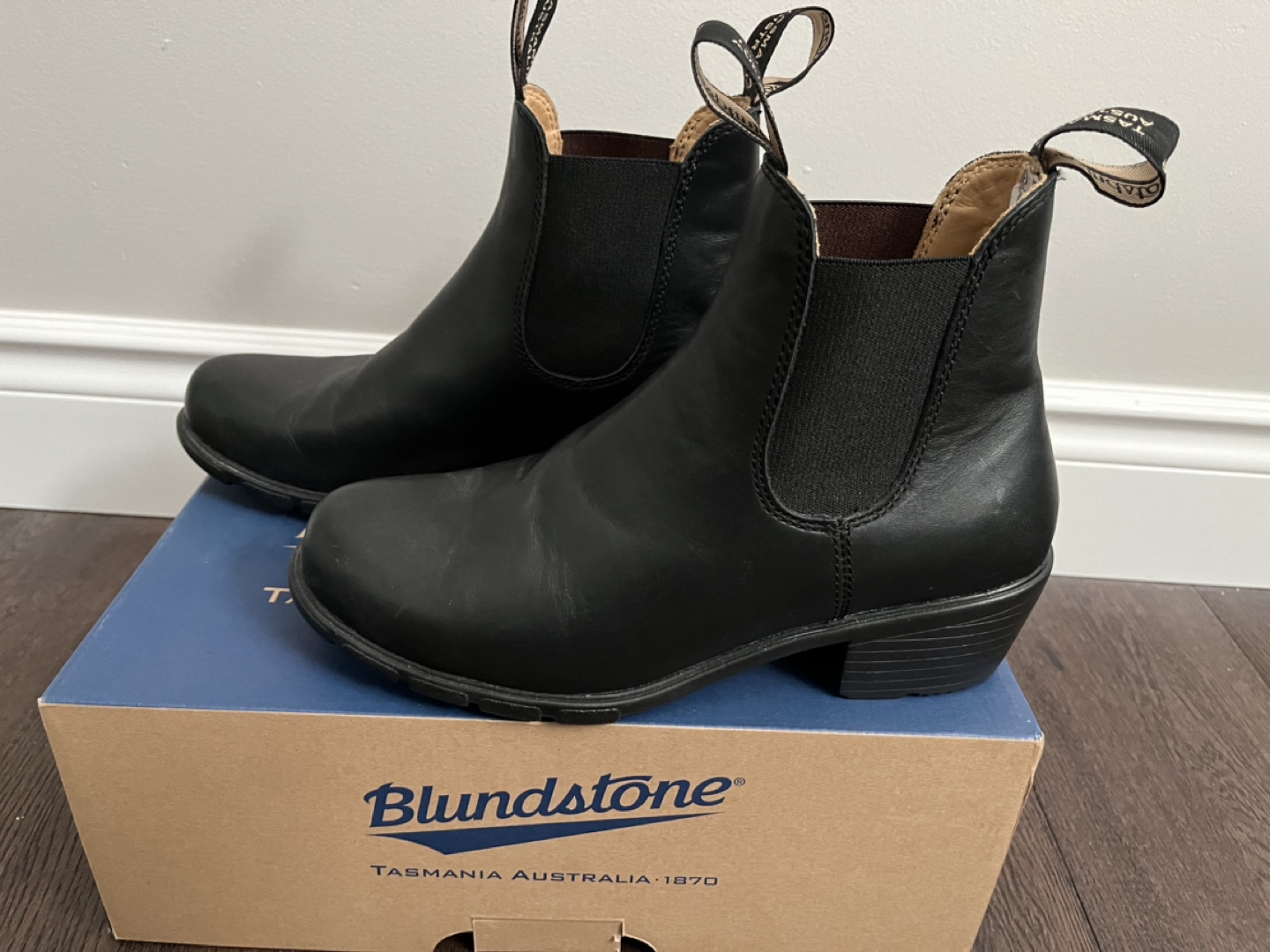 Blundstone Chelsea Boots women’s sz US 9.5 (new in the box) - photo 2