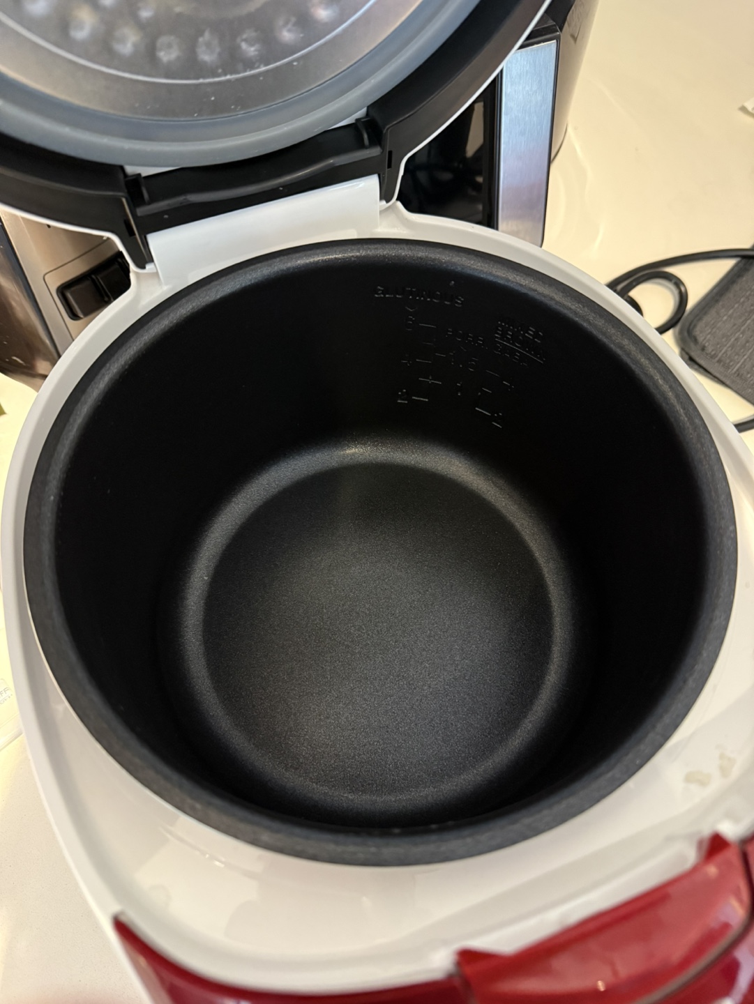 Cuckoo Rice Cooker - photo 2