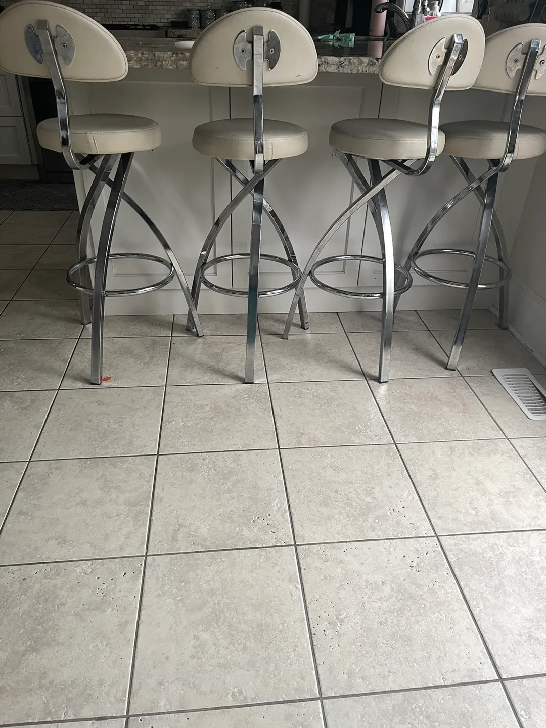 Set of 4 Kitchen island Counter Stools image indicator(2)