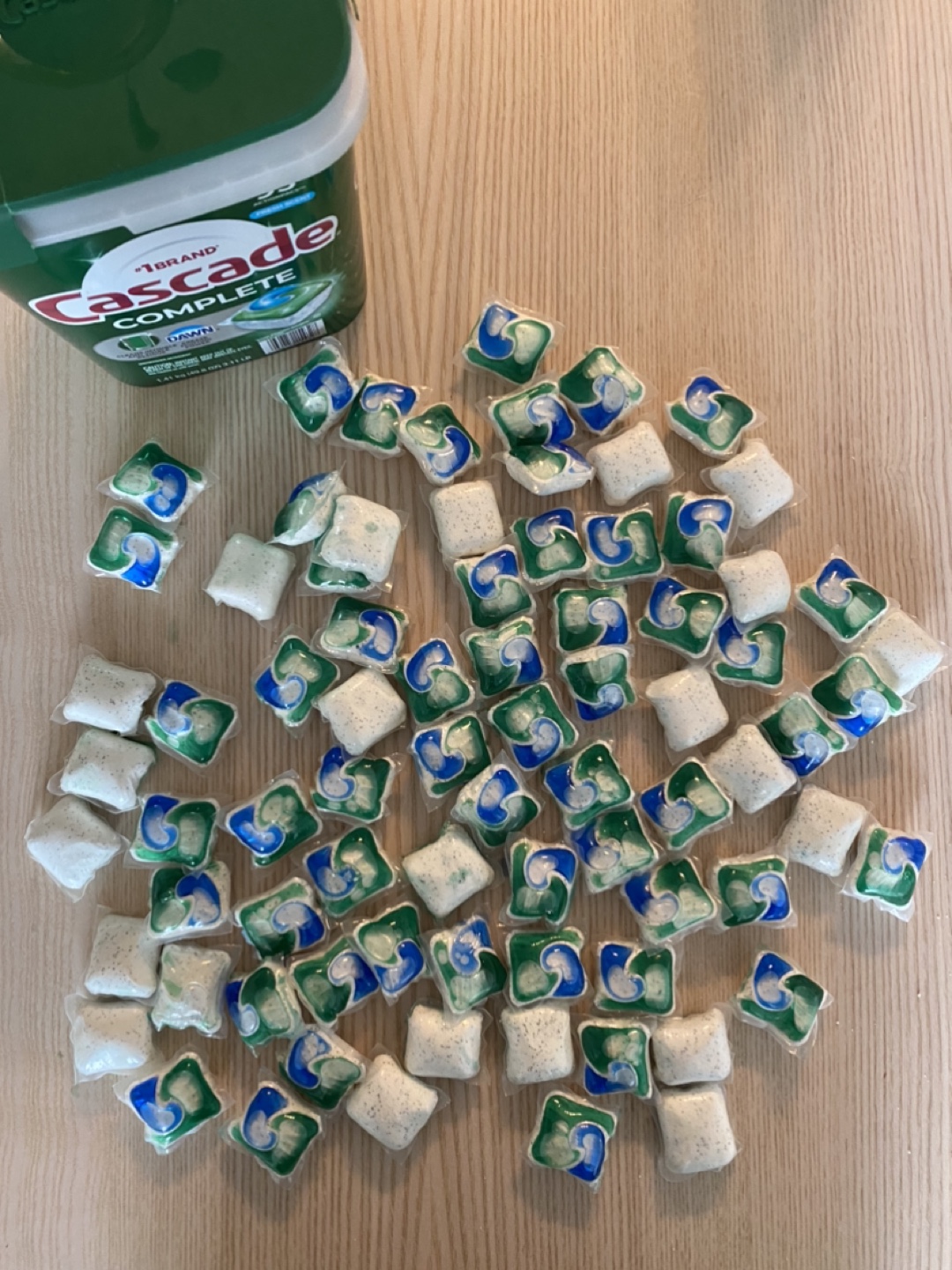 Cascade Complete Dishwasher Detergent Pods - 79 pods left - photo 2