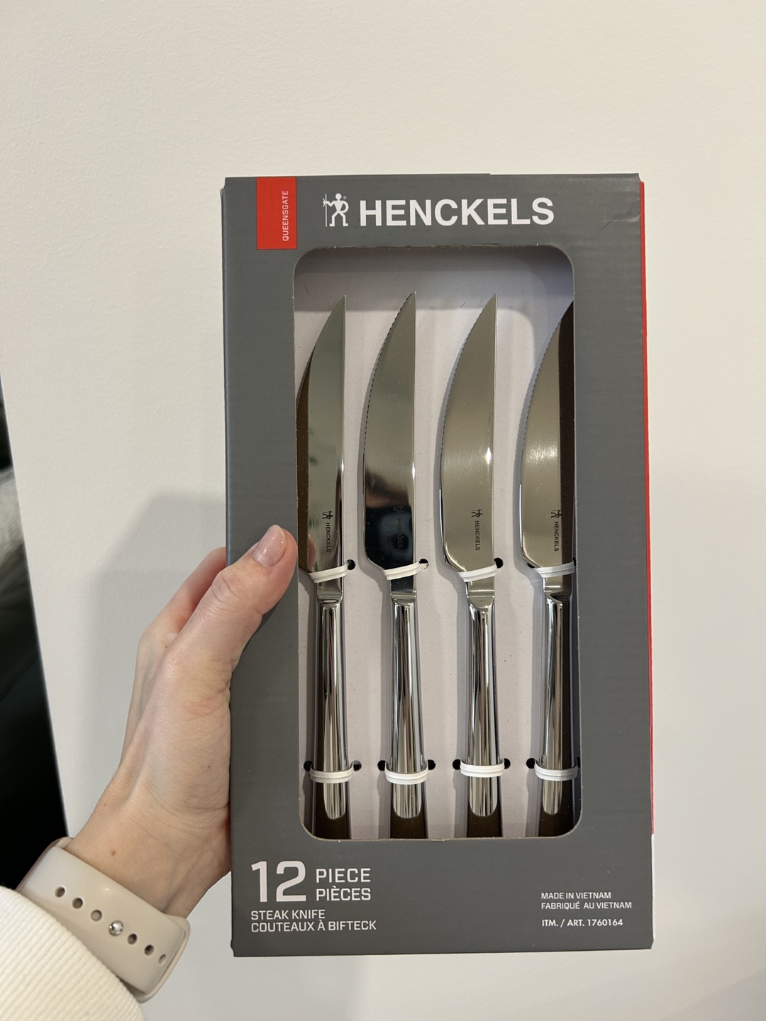 Henckels 12-Piece Steak Knife Set