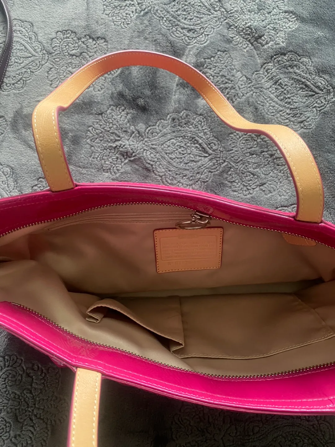 Coach Pink Patent Leather Bag image indicator(3)