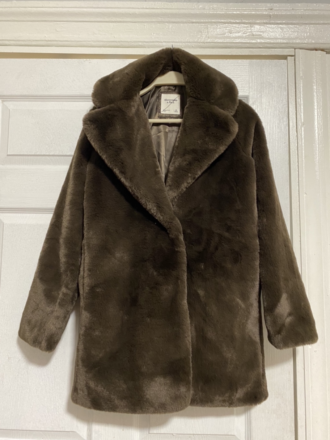 Double-breasted faux fur coat. - photo 3