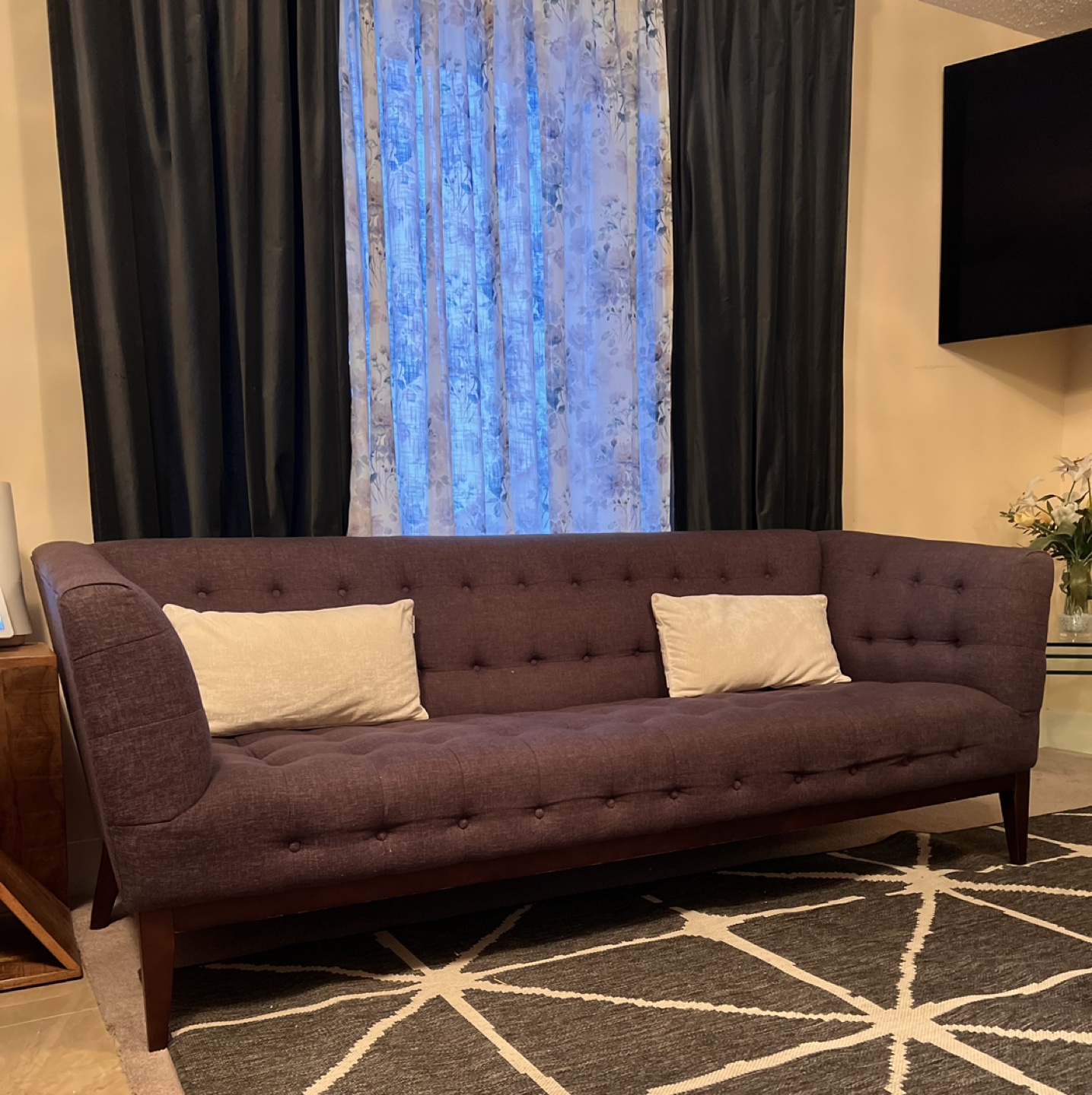 Structure tufted grey comfy modern clean couch /sofa - photo 4