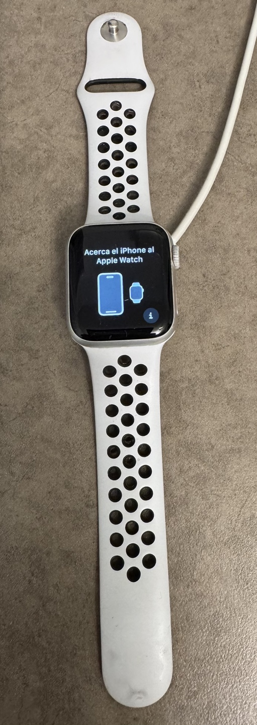 Nike Apple Watch Series 4 w Cellular