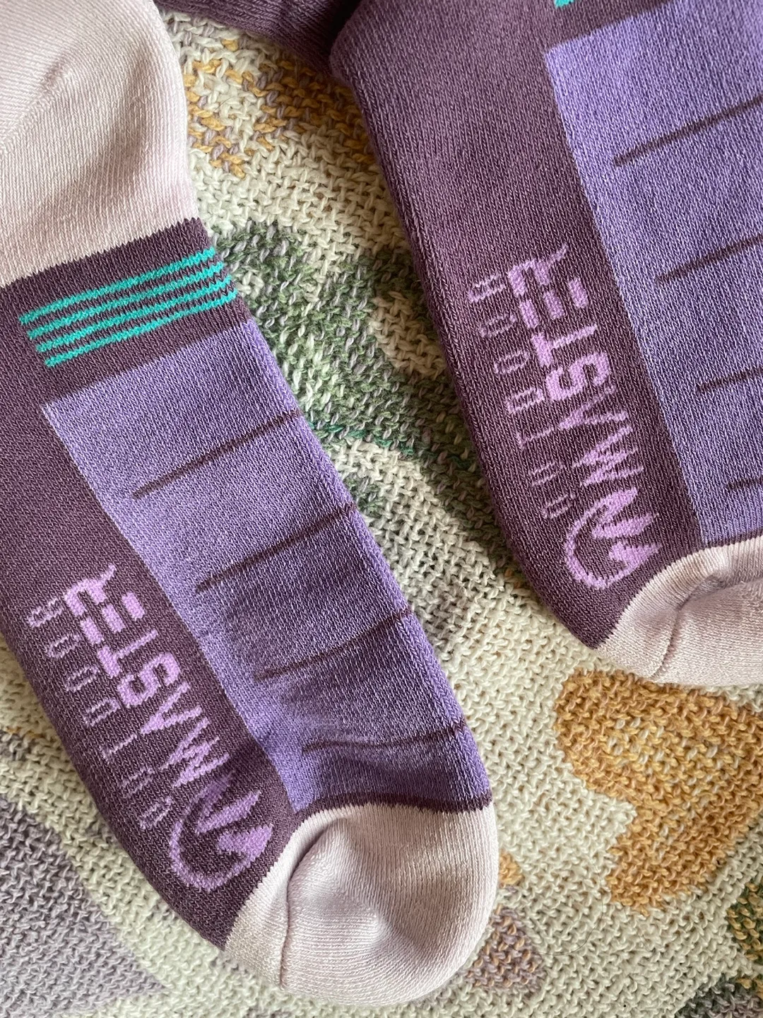 ✈️🥕 Knee High Fancy Ski Socks image indicator(2)