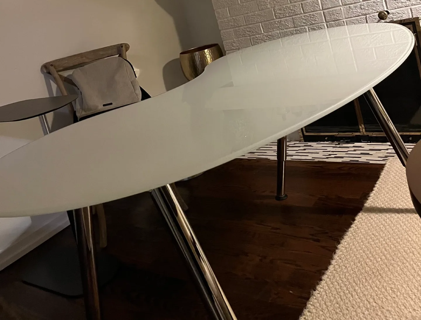 IKEA Galant Glass Desk image indicator(2)