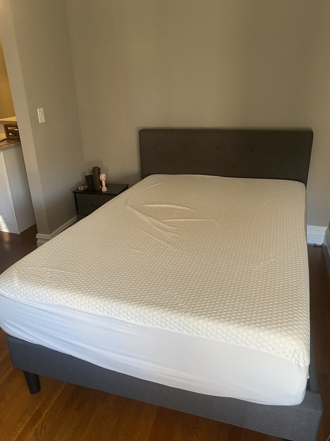 Full size ZINUS 8 Inch Green Tea Cooling Memory Foam Mattress