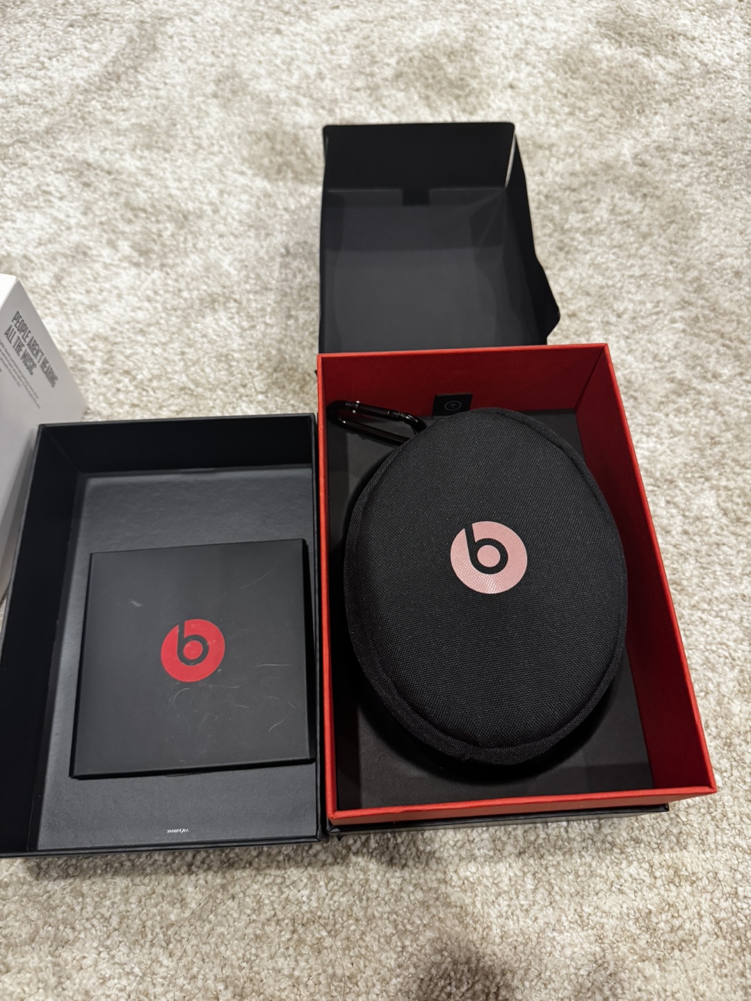 Beats by Dre Solo 3 Wireless Headphones - Rose Gold - photo 2
