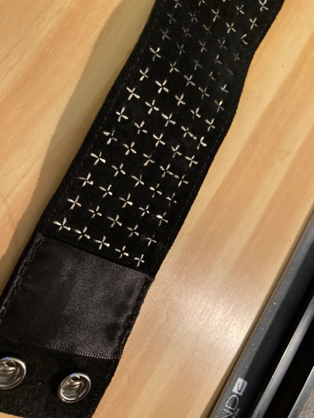 Metal and leather cuff image indicator(4)