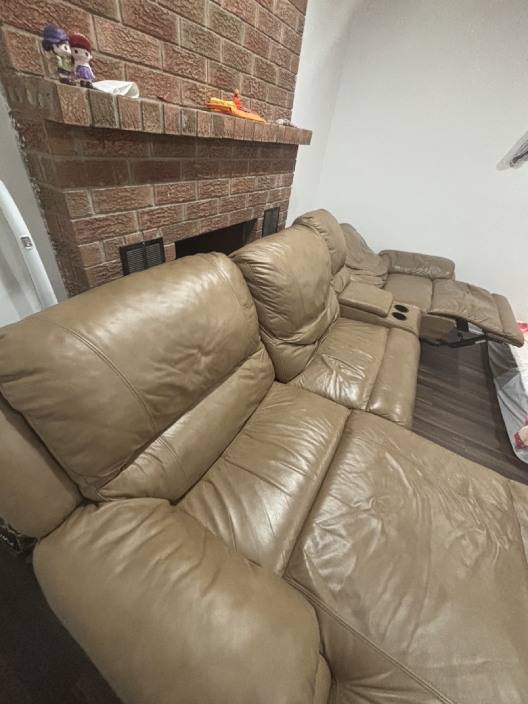 Leather Reclining Sectional Sofa with Wooden Table #Freecycle - photo 5