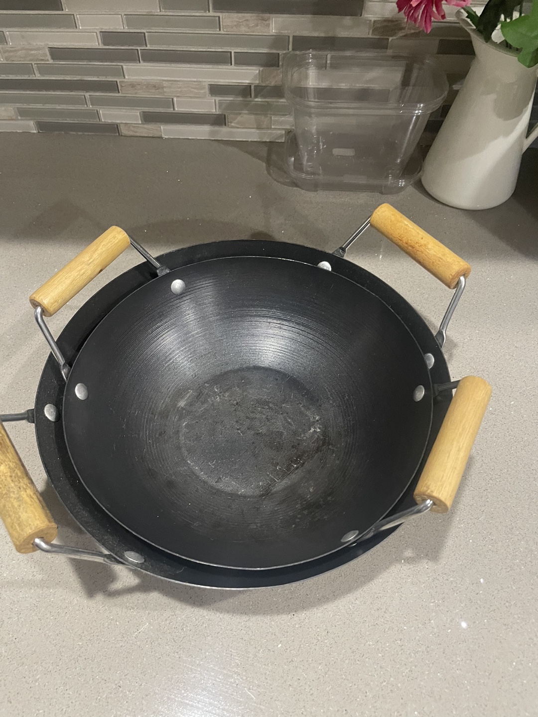 Set of 2 Woks with Wooden Handles