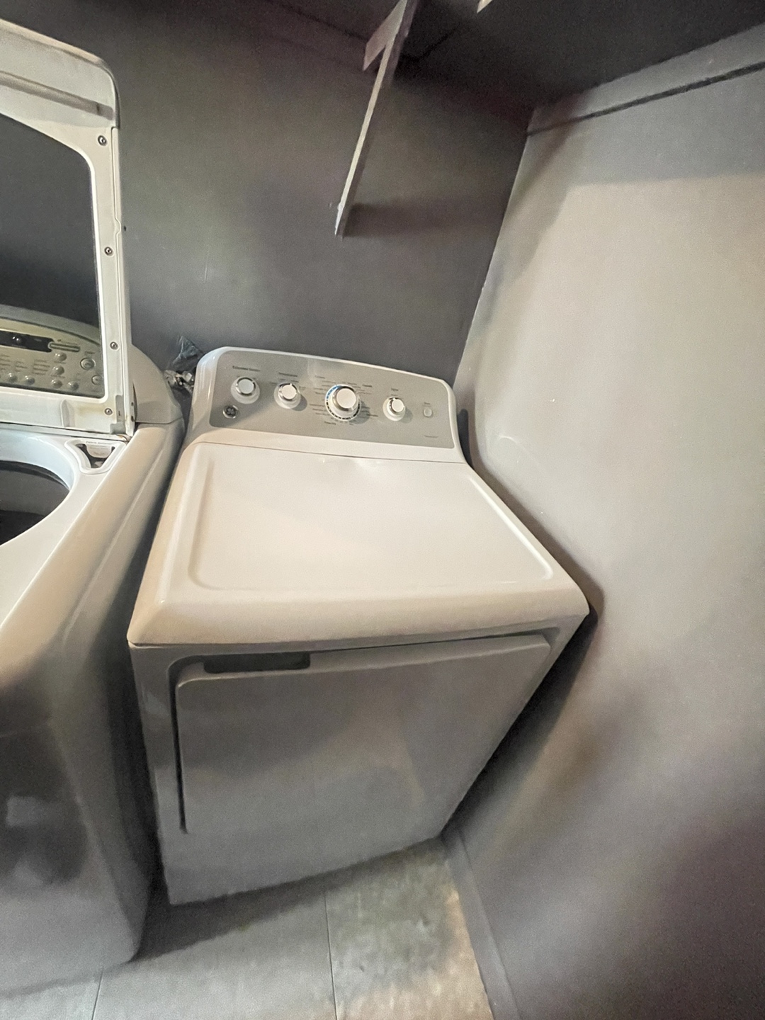 GE Electric Dryer with Sensor Dry - photo 5