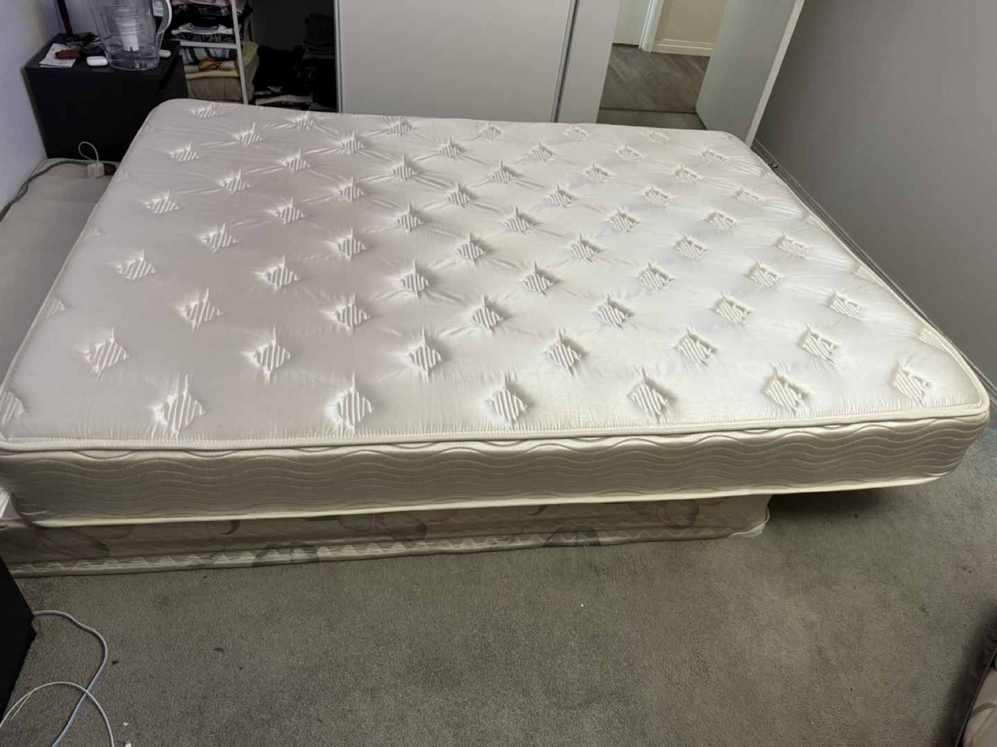 Queen Mattress - photo 3