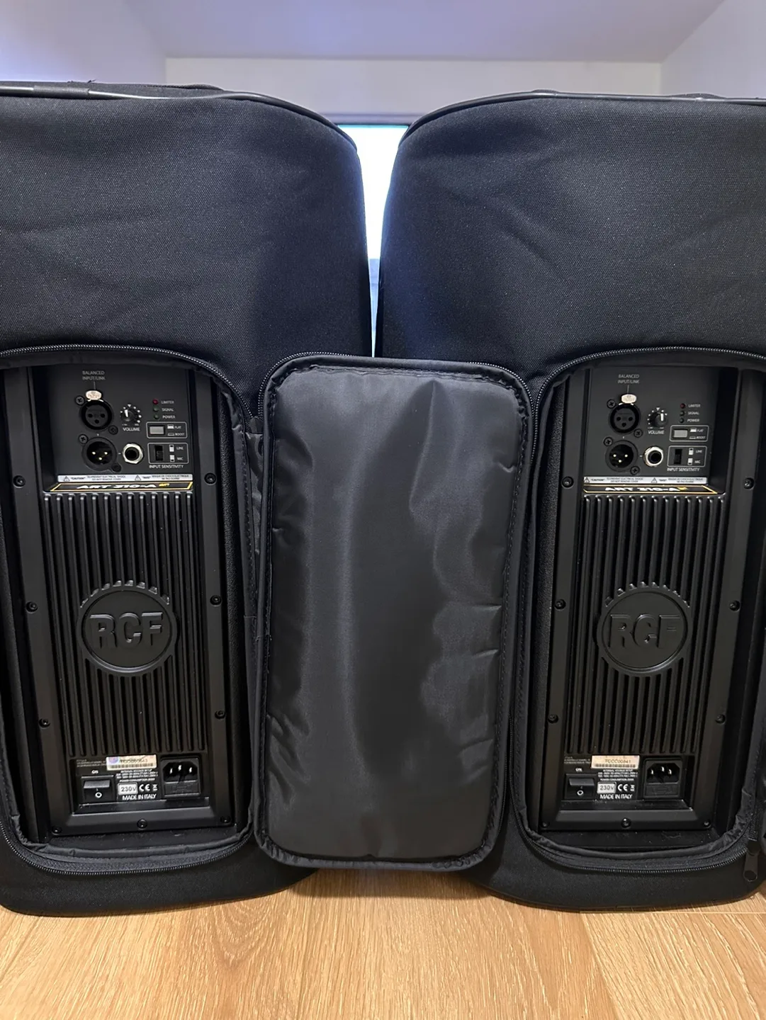 RCF ART 310-A Pair with Cases and Voltage Transformers image indicator(5)