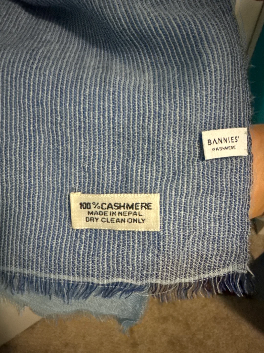 Bannies Cashmere Scarf image indicator(3)