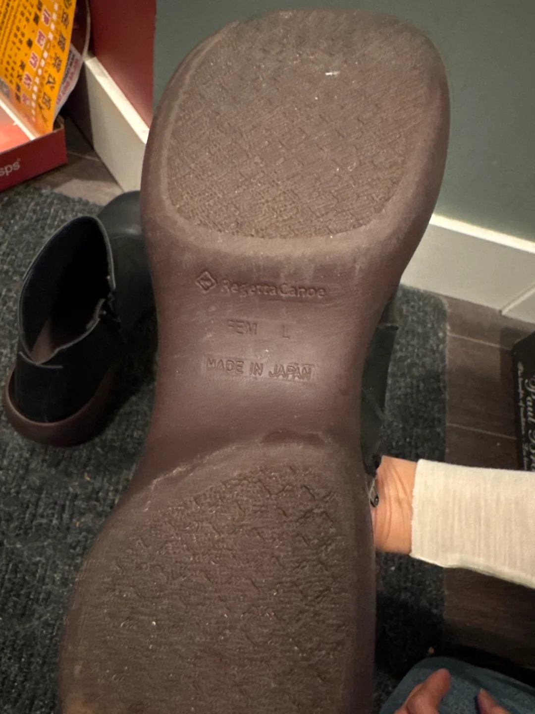 Regatta Canoe Black Ankle Boots image indicator(3)