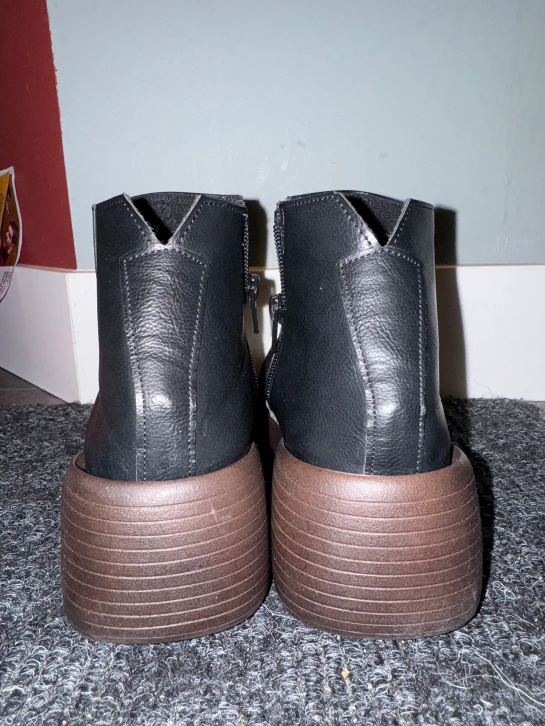 Regatta Canoe Black Ankle Boots image indicator(2)