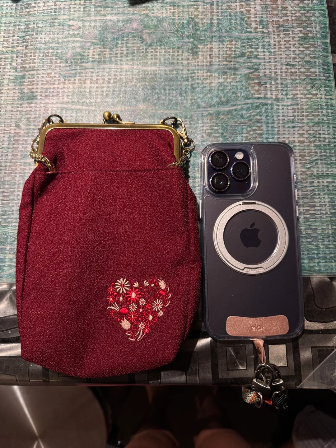Vintage Red Floral embroidered coin Purse with Chain Strap image indicator(3)