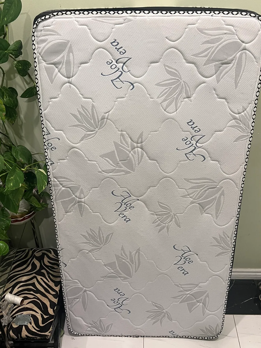 Aloe Vera Mattress twin size image indicator(2)