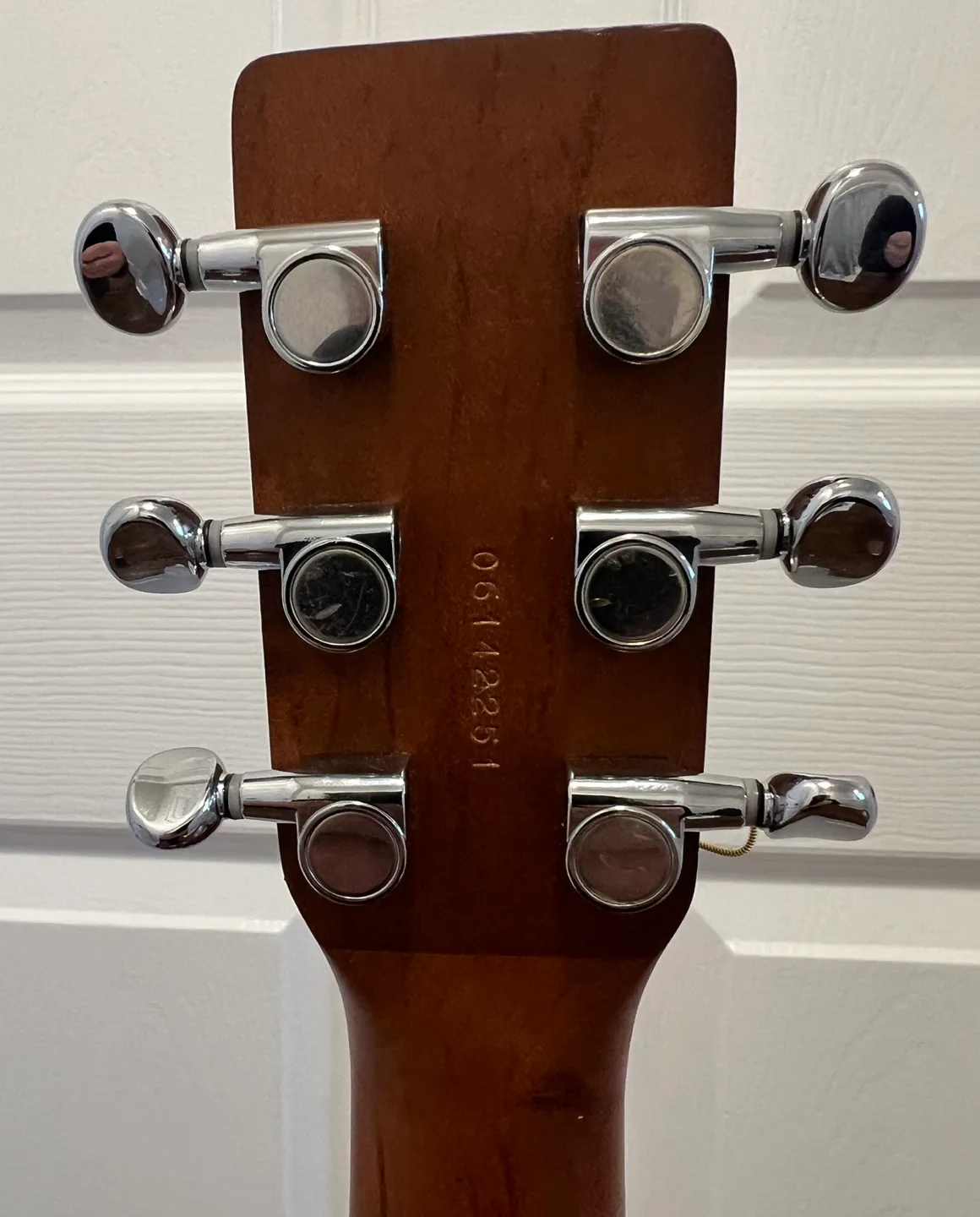 Art & Luthiere AMI Parlour Acoustic Guitar 2006 image indicator(5)