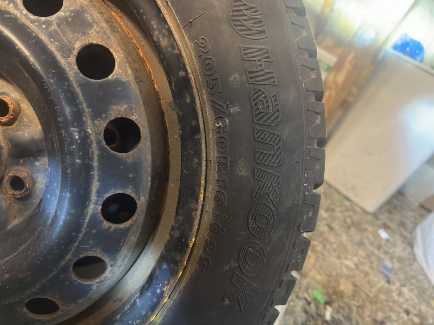 Set of 4 Winter Tires with Rims - photo 5