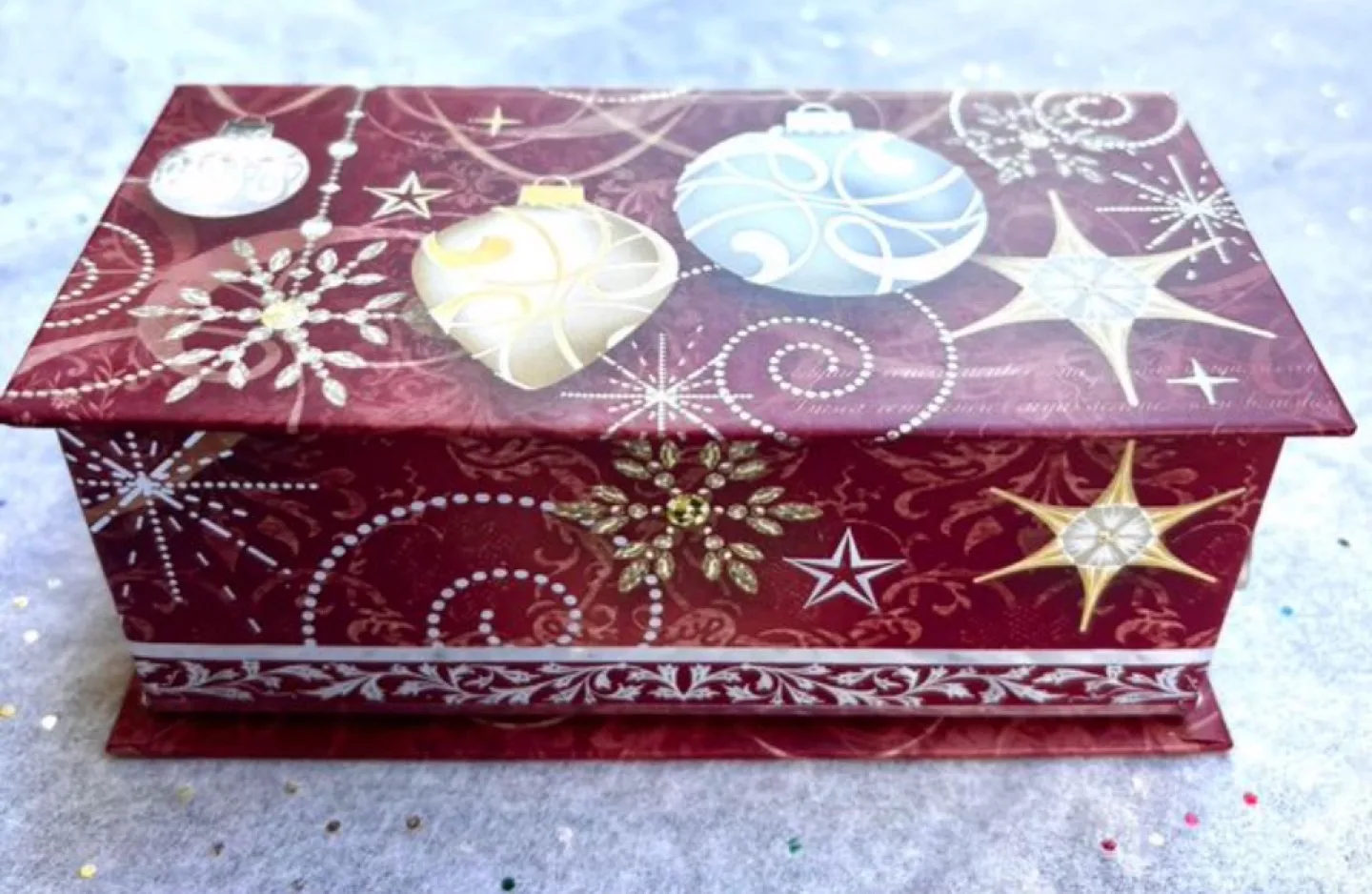Holiday Musical Keepsake Box, Like New image indicator(2)