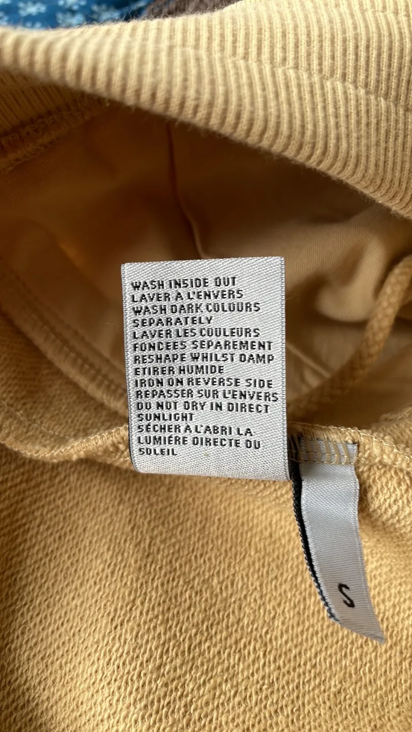 Men’s Sweatpants (Small) Great condition!! image indicator(6)