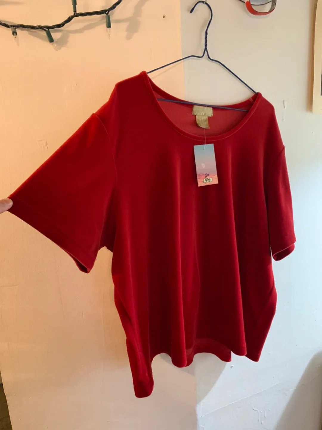 Red velour/velvet t-shirt image indicator(2)
